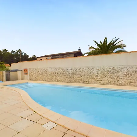 Maison Pour 6 Adultes,1 Enfant - Piscine Collective