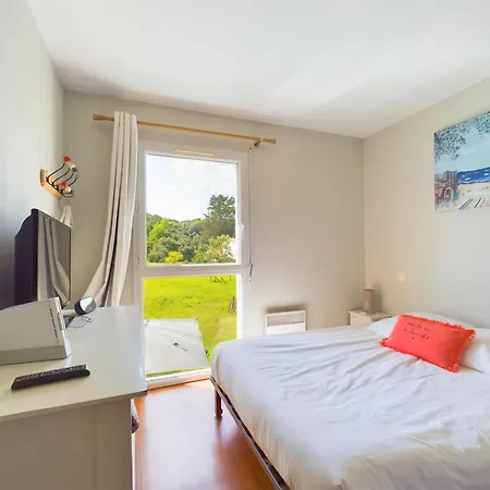 Maison Pour 6 Adultes,1 Enfant - Piscine Collective