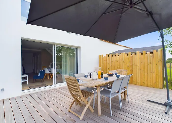 Maison Pour 6 Adultes,1 Enfant - Piscine Collective