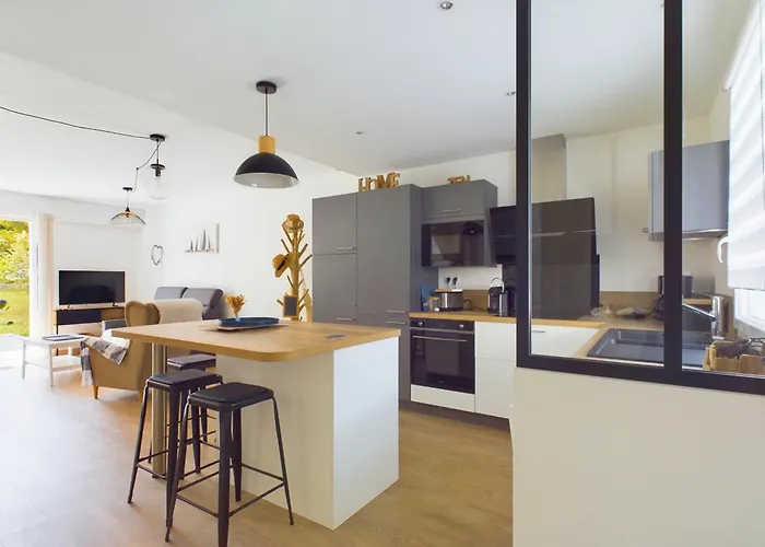 Maison Pour 6 Adultes,1 Enfant - Piscine Collective